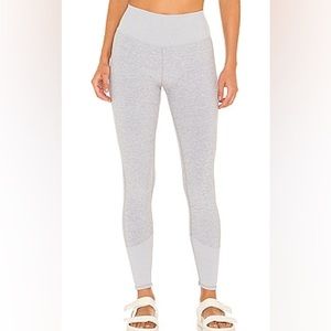 Alo Women’s Highwaist Alosoft Legging in Athletic Heather Grey XS